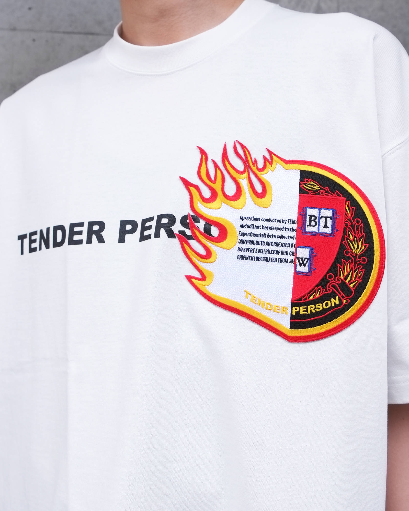 トップス TENDER PERSON EMBLEM DOLMAN TEE TENDER PERSON EMBLEM DOLMAN TEE